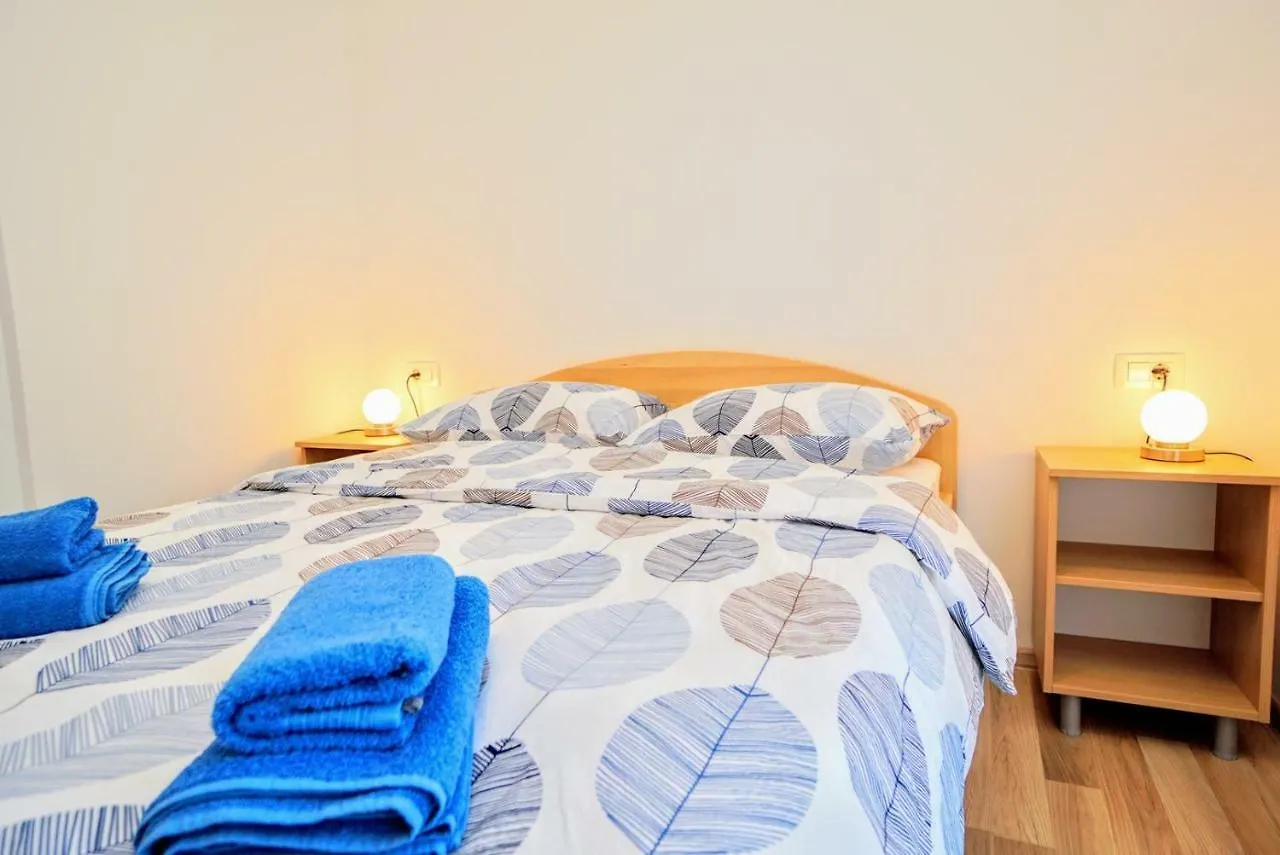 Apartment Nino Savudrija Basanija
